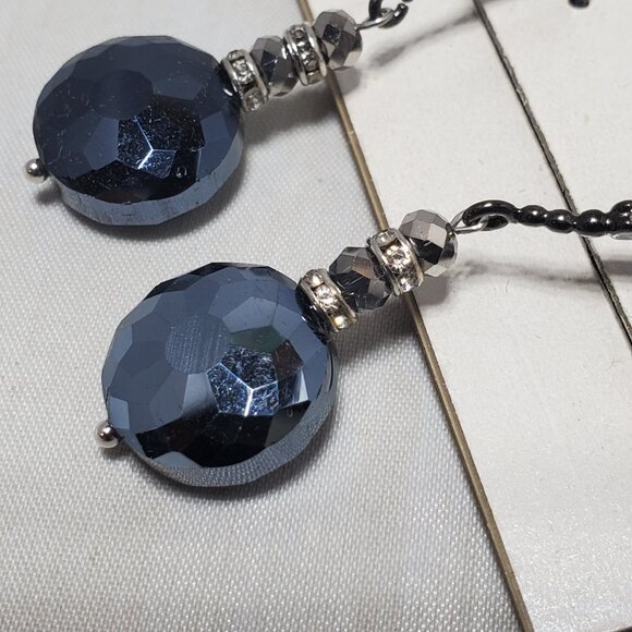 Ali Khan glass faceted bead with rhinestone dangle earring - Picture 4 of 7